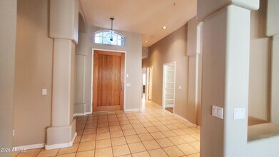 11064 E Oberlin Way in Scottsdale, AZ - Building Photo - Building Photo