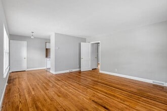 408 N Mendenhall St in Greensboro, NC - Building Photo - Building Photo