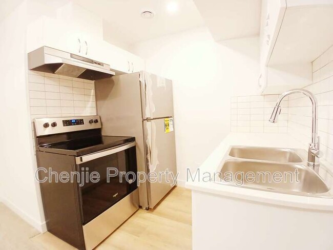 property at 20952-20919 19 Ave NW