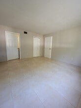 104 Palm Beach Trace Dr, Unit 104 in Royal Palm Beach, FL - Building Photo - Building Photo