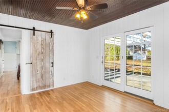 56 Seaman Rd in Jamesport, NY - Building Photo - Building Photo