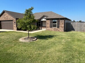 419 N Mojave St in Farmington, AR - Building Photo - Building Photo