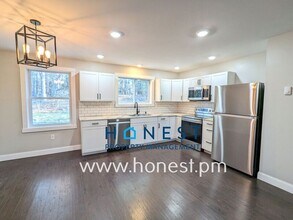 20 Lexi Ln in Gardiner, ME - Building Photo - Building Photo