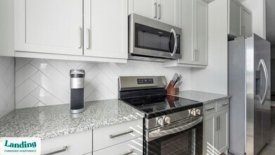 112 Hera Way, Unit 1202 in Myrtle Beach, SC - Foto de edificio - Building Photo