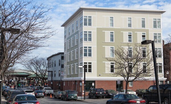 10 Roxbury St in Boston, MA - Building Photo
