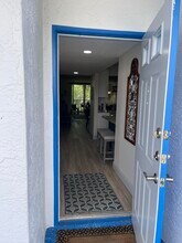 4734 Lucerne Lakes Blvd E in Greenacres, FL - Building Photo - Building Photo