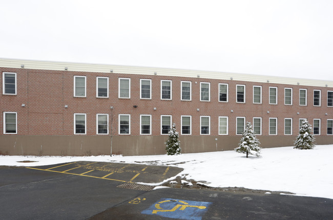 Huse School Apartments in Bath, ME - Building Photo - Building Photo