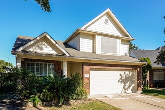 20126 Rolling Hills Ln in Katy, TX - Building Photo - Building Photo