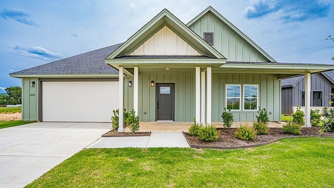property at 2036 Salina Cir