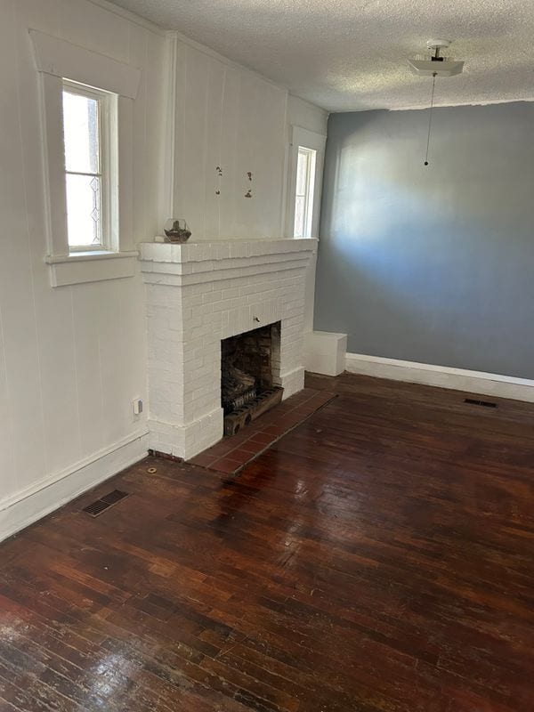 1009 E Leicester Ave in Norfolk, VA - Foto de edificio - Building Photo