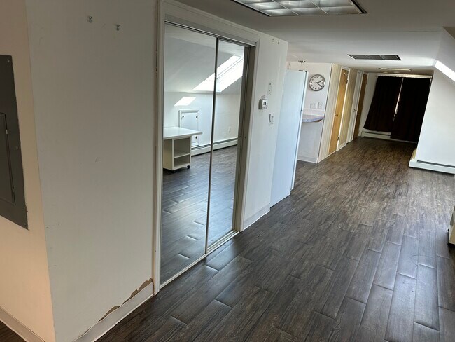 823 Anderson Ave, Unit 3 in Fort Lee, NJ - Foto de edificio - Building Photo