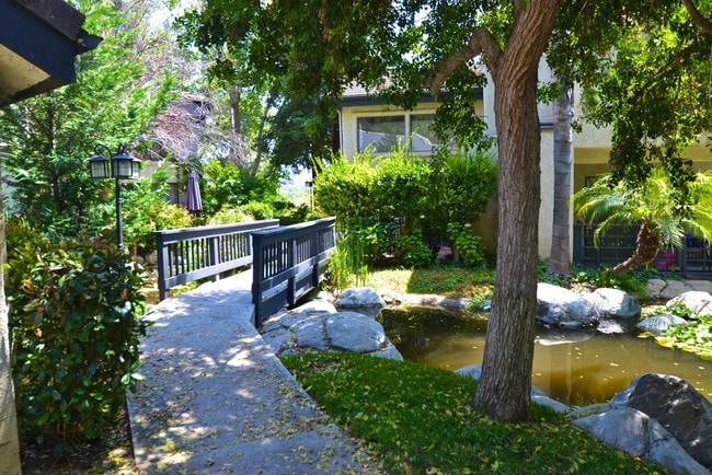 5714 Skyview Way in Agoura Hills, CA - Building Photo - Building Photo