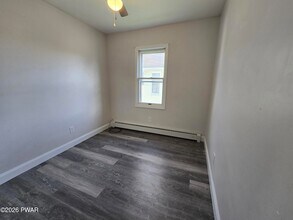 37 Green St in Carbondale, PA - Building Photo - Building Photo