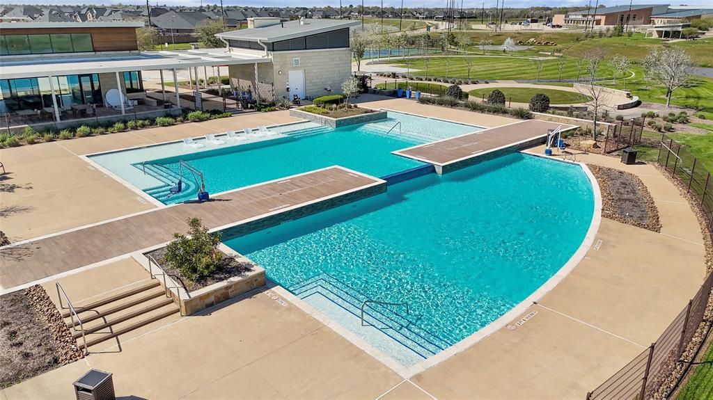 31926 Abington Vlg Wy in Hockley, TX - Building Photo