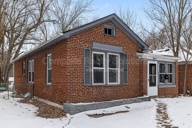 10139 Royal Dr in St. Louis, MO - Building Photo - Building Photo