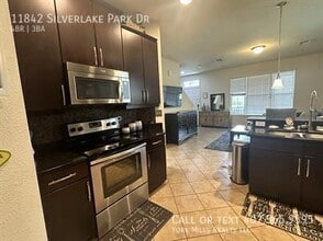 11842 Silverlake Park Dr in Windermere, FL - Building Photo - Building Photo