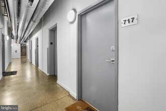 444 N 4th St in Philadelphia, PA - Building Photo - Building Photo