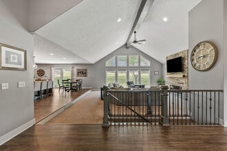 4606 S 184th Plz in Omaha, NE - Foto de edificio - Building Photo