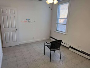 20-31-31 Steinway St in Queens, NY - Building Photo - Building Photo