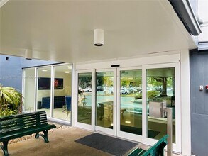 919 Hillcrest Dr in Hollywood, FL - Building Photo - Building Photo