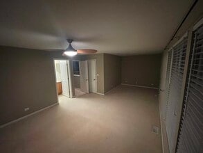 2440 Emily Ln in Elgin, IL - Building Photo - Building Photo