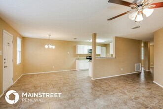 3124 Crimson Clover Dr, Unit 3 in Lancaster, TX - Foto de edificio - Building Photo