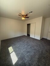 2828 E Chipman Rd, Unit 1 in Phoenix, AZ - Foto de edificio - Building Photo