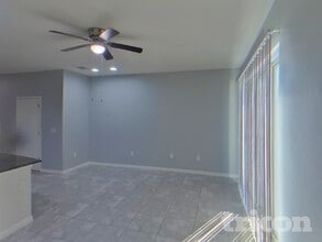 7127 Summer Holly Pl in Riverview, FL - Building Photo - Building Photo