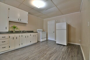 808 W Cypress Ave in Duncan, OK - Building Photo