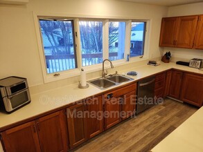 324 E Manor Ave in Anchorage, AK - Building Photo - Building Photo