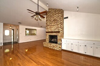 11713 Whisper Dew Dr in San Antonio, TX - Building Photo - Building Photo