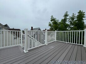 10 Cawfield St, Unit 3 in Boston, MA - Building Photo