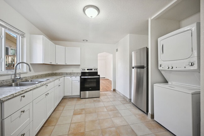 1857 S Jackson St, Unit 1857
