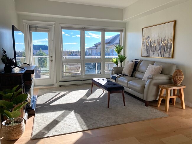 property at 918 Heritage Vw