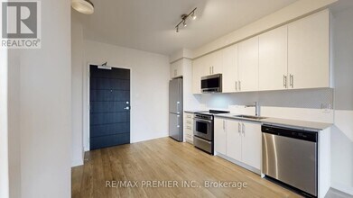 212 King William St in Hamilton, ON - Building Photo - Building Photo