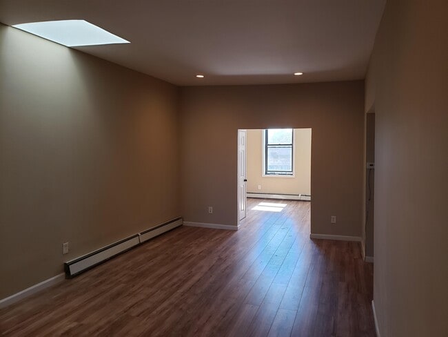 309 M.L.K. Drive in Jersey City, NJ - Building Photo - Building Photo