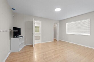 15327 SW 179th Terrace in Miami, FL - Building Photo - Building Photo