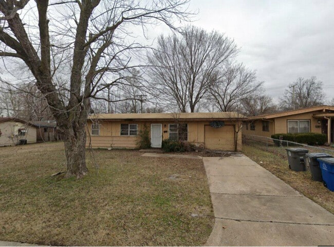 property at 644 E 56th St N