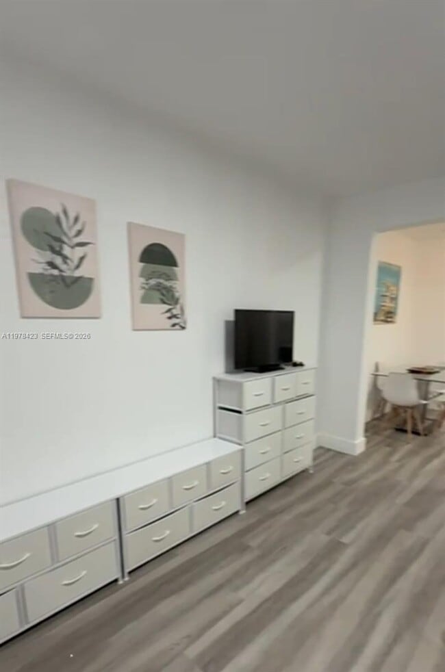 761 Euclid Ave in Miami Beach, FL - Foto de edificio - Building Photo