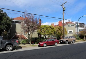 Greenwood Place in Vancouver, BC - Building Photo