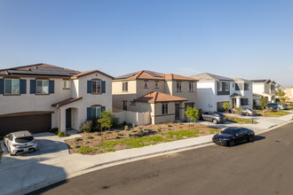 Enclave at Legacy Park in Moreno Valley, CA - Foto de edificio - Building Photo