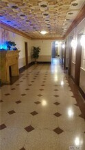 43-42 45th St-Unit -2 in Queens, NY - Building Photo - Building Photo