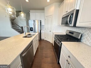 62 Garrison Dr, Unit 1 in Winder, GA - Foto de edificio - Building Photo