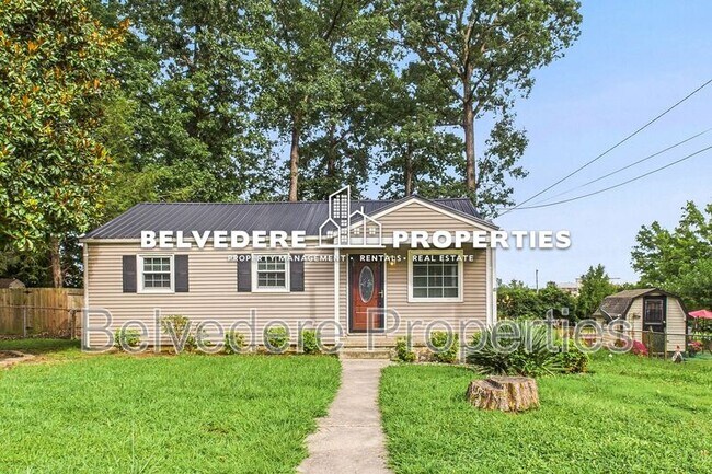 2913 Wildwood Dr in Greensboro, NC - Building Photo - Building Photo