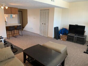 3268 Niagara Sq in Pittsburgh, PA - Building Photo - Building Photo