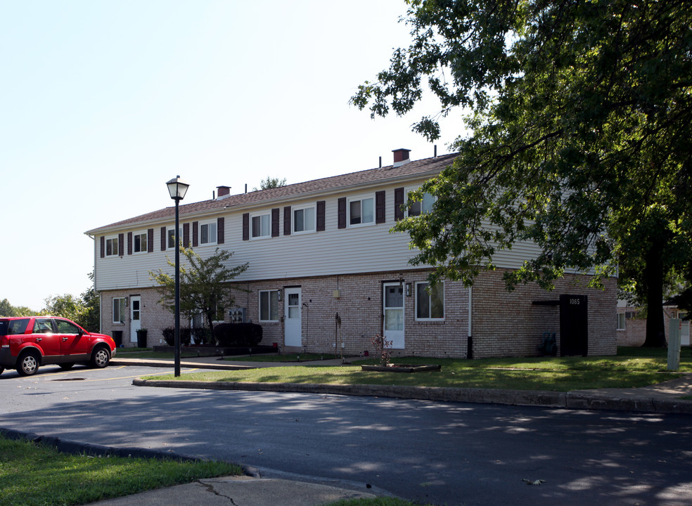 Nantucket Circle Apartments in Alliance, OH - Building Photo