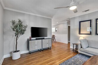 4813 Avenue H in Austin, TX - Building Photo - Building Photo