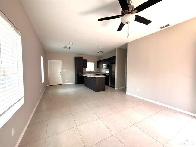 1405 Alta Vista Dr in Progreso Lakes, TX - Building Photo - Building Photo