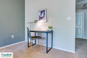 7865 Grove Ct W in Germantown, TN - Building Photo - Building Photo