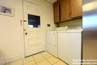 26 Mapleton St, Unit 1 in Boston, MA - Building Photo - Building Photo